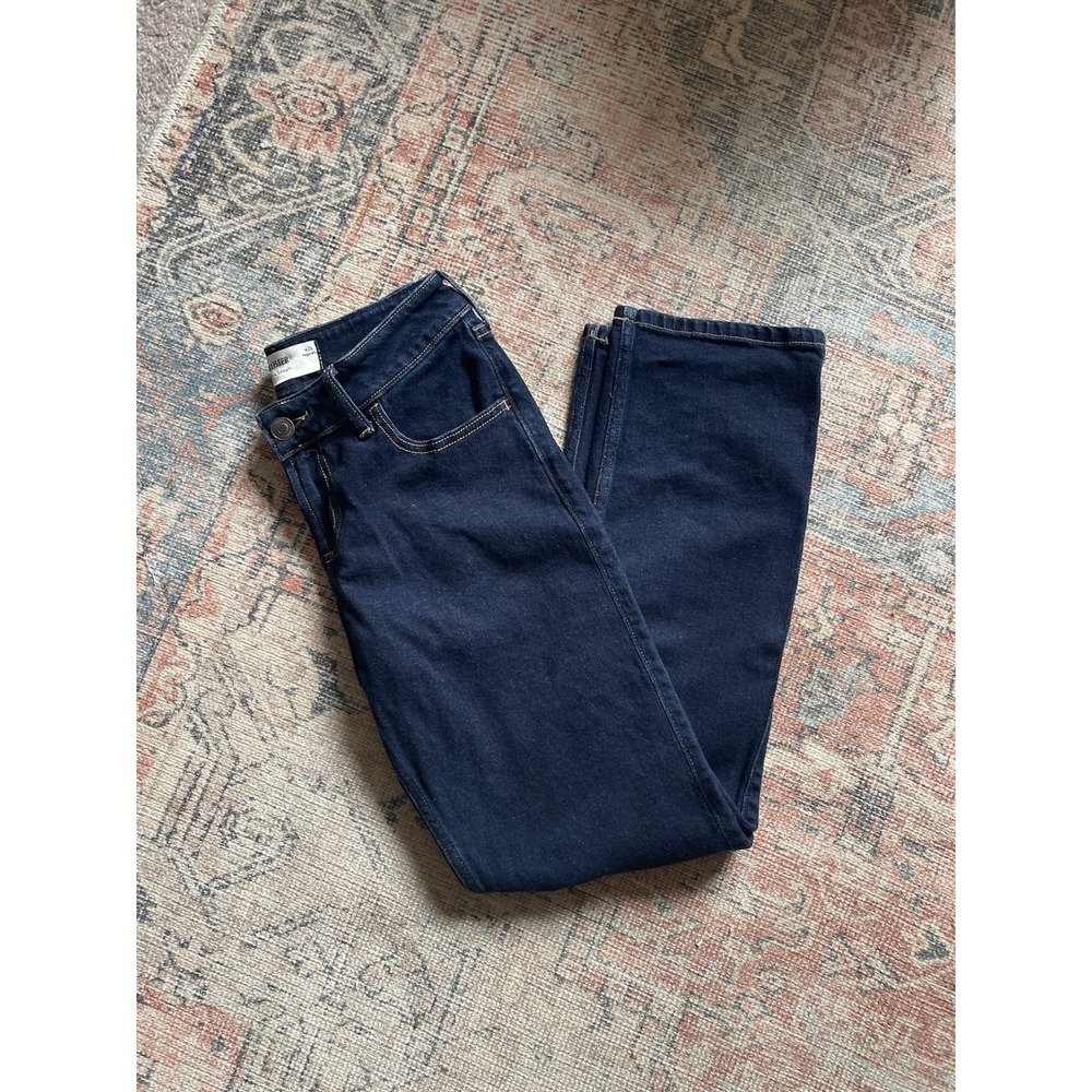 Hollister Womens's Dark Indigo Blue Wash Low Rise Straight Leg Jeans SZ 2 / 26